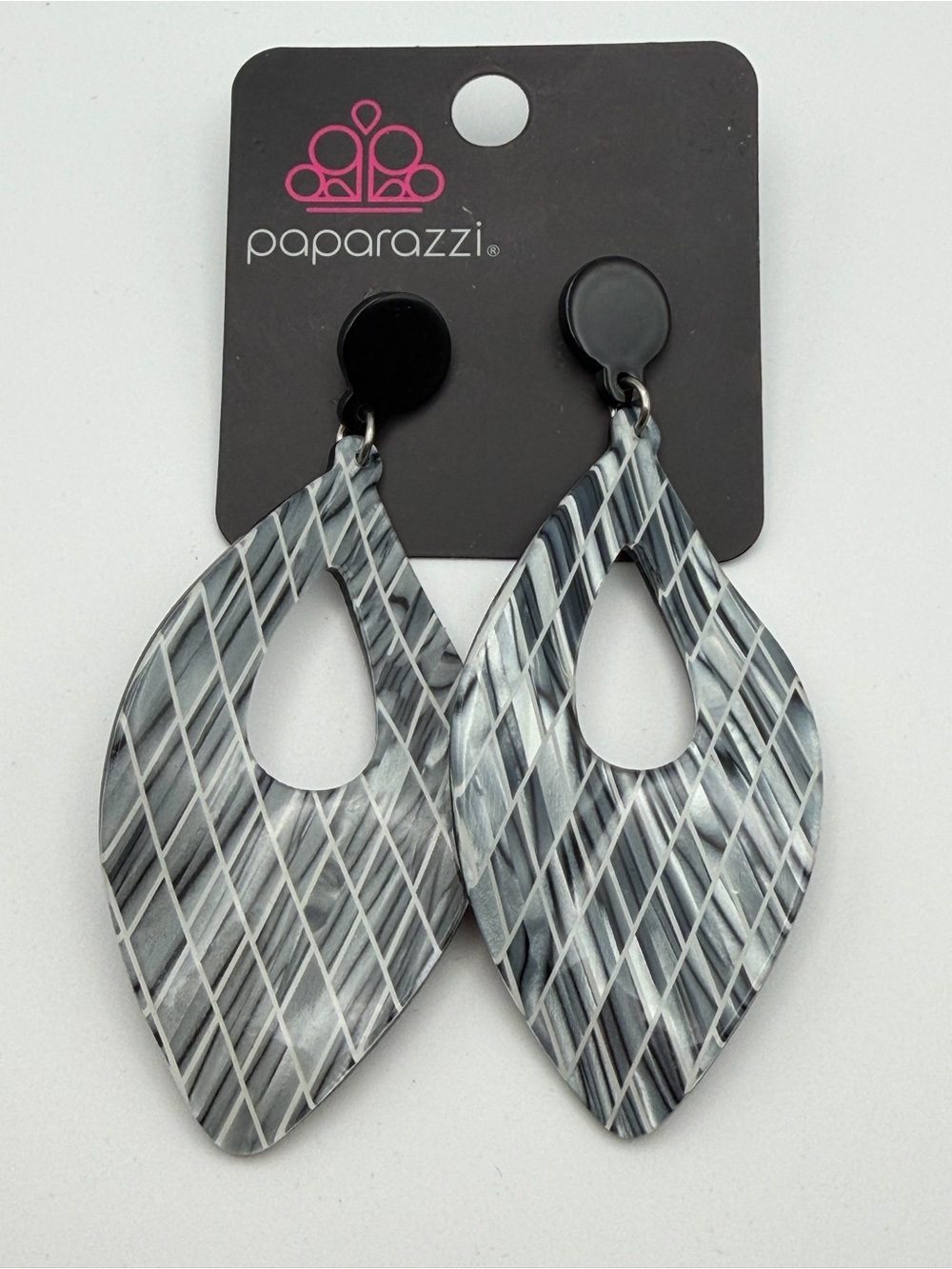 NWT paparazzi Metro Retrospect Marbled Acrylic Striated Cutout Teardrop Earrings